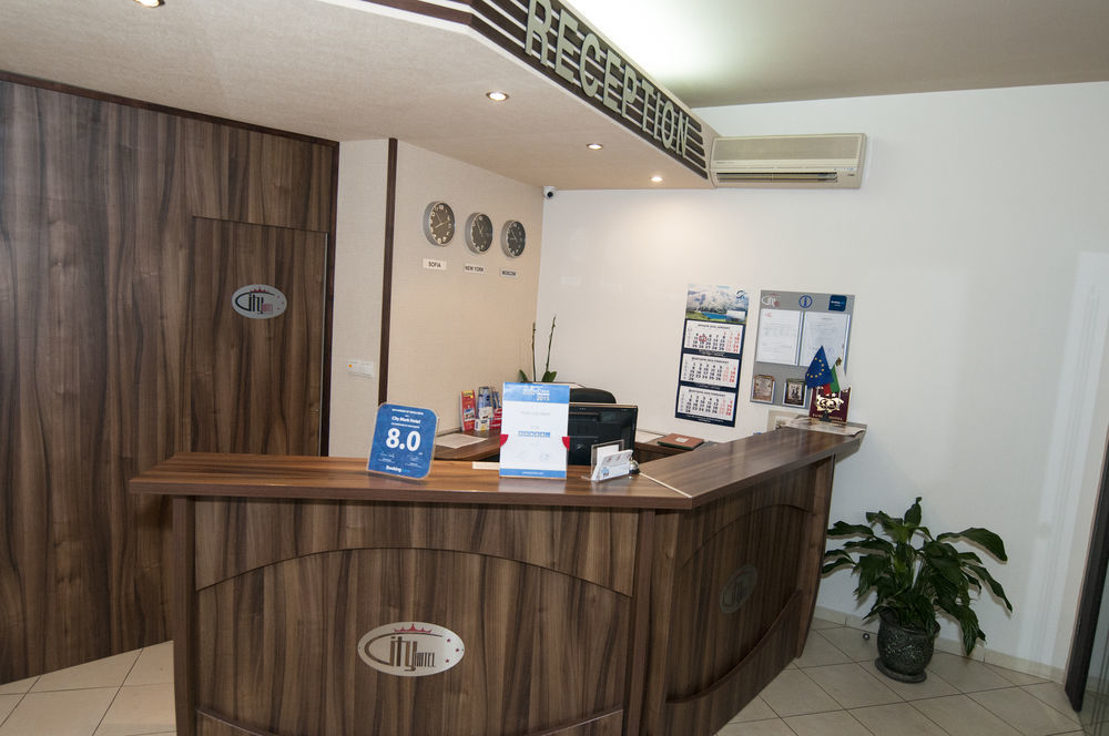City Mark Hotel Varna Extérieur photo