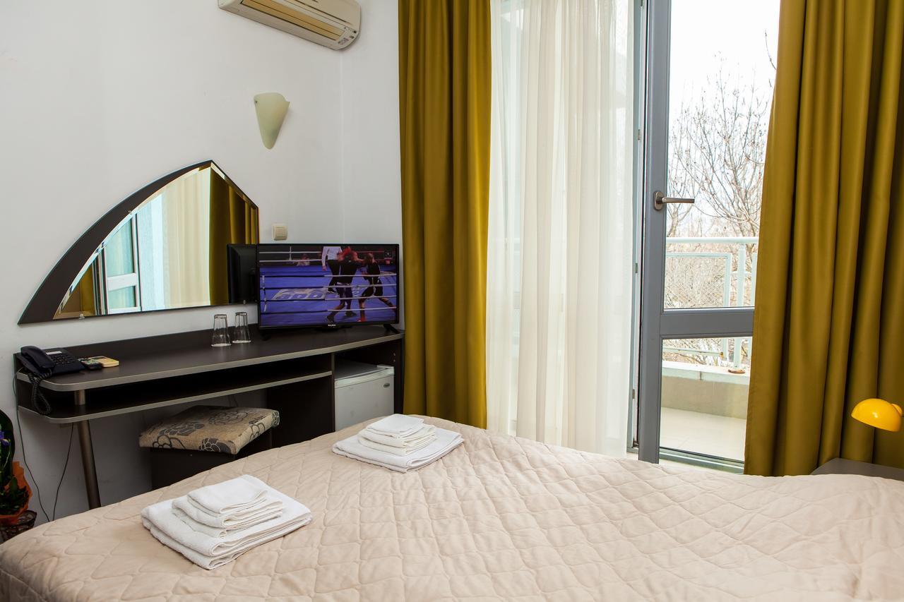 City Mark Hotel Varna Extérieur photo