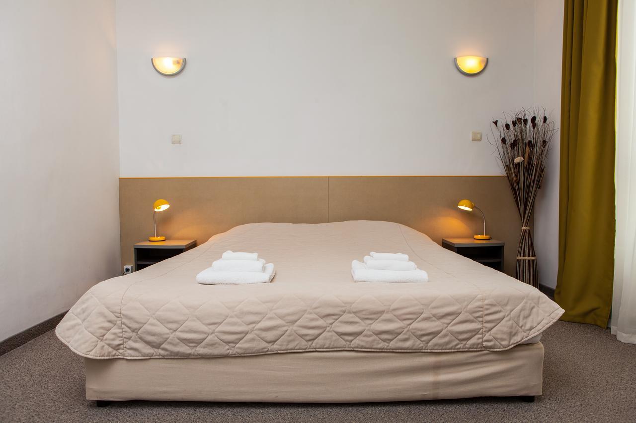 City Mark Hotel Varna Extérieur photo