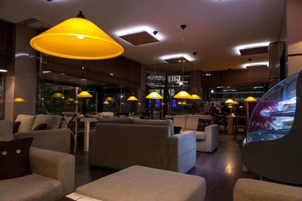 City Mark Hotel Varna Extérieur photo