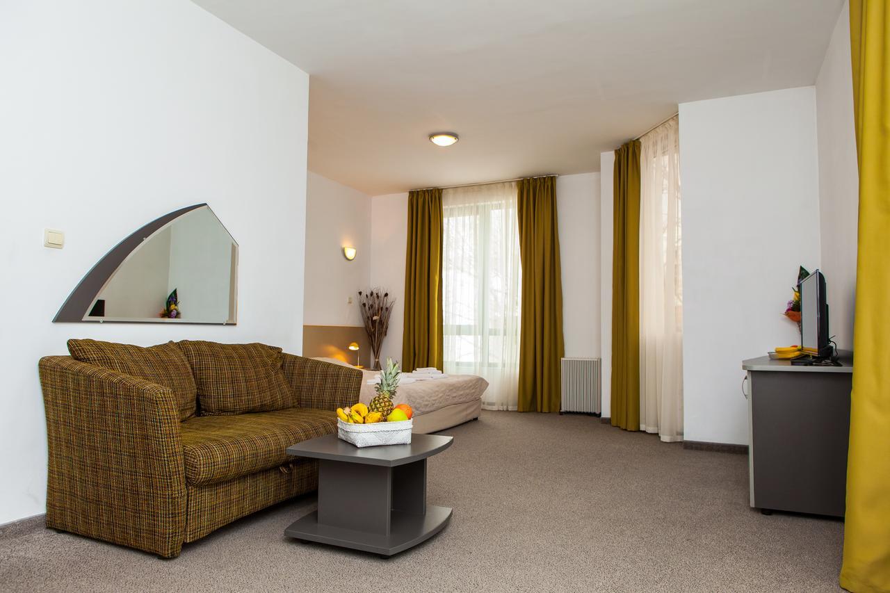 City Mark Hotel Varna Extérieur photo