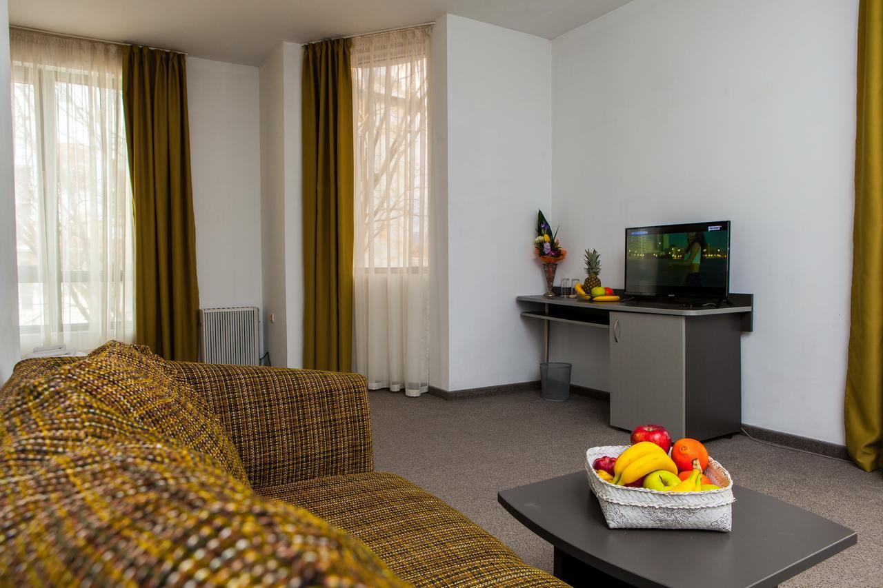 City Mark Hotel Varna Extérieur photo