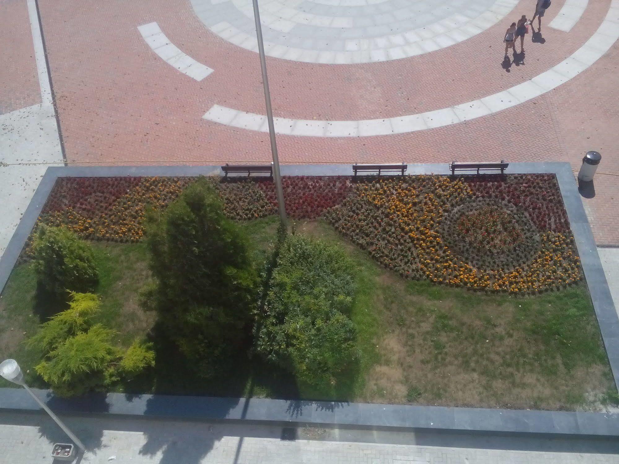 City Mark Hotel Varna Extérieur photo