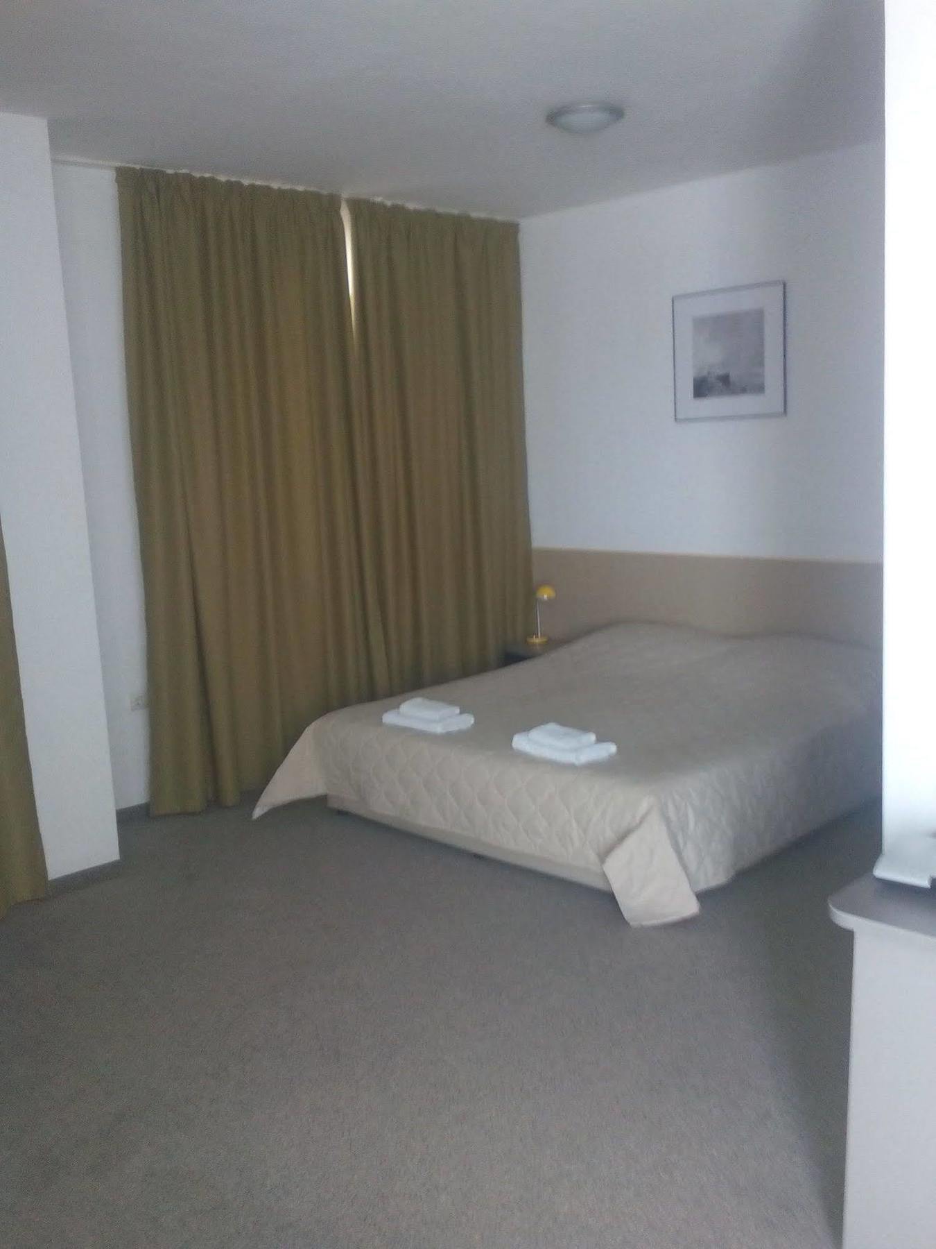 City Mark Hotel Varna Extérieur photo